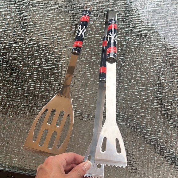 New York Yankees grilling tools - Picture 2 of 4